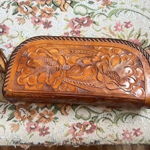Vintage hand tooled floral western ladies clutch